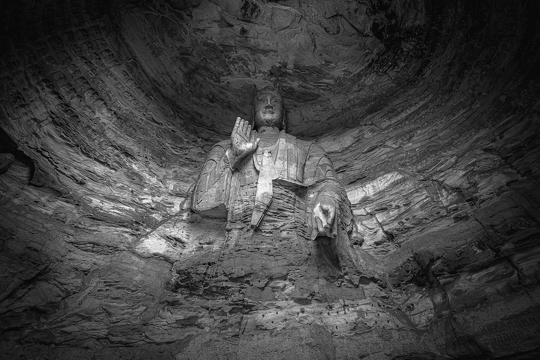 Budda in Grotto