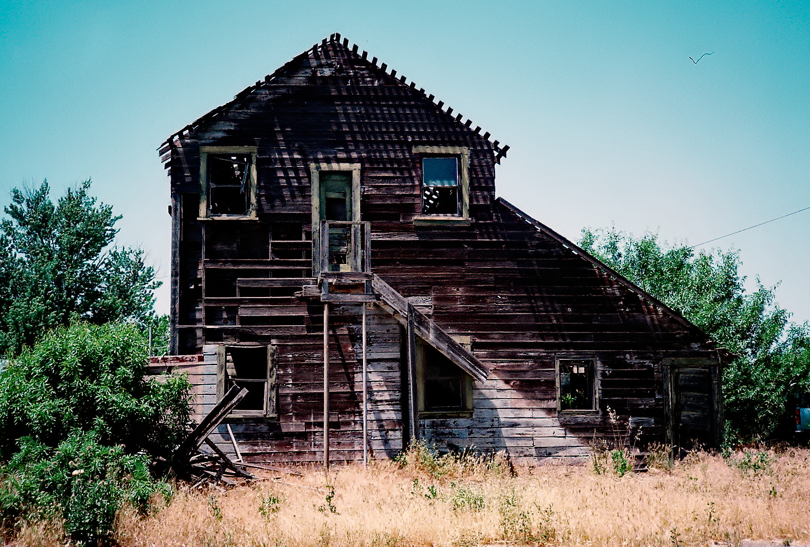 stockton_outside_house_2012_7_rt_00.jpg