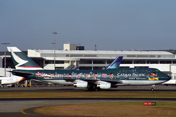 CATHAY PACIFIC BOEING 747 400 SYD RF 1689 9.jpg