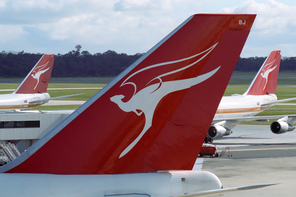 QANTAS BOEING 747 200s MEL RF 052 31.jpg