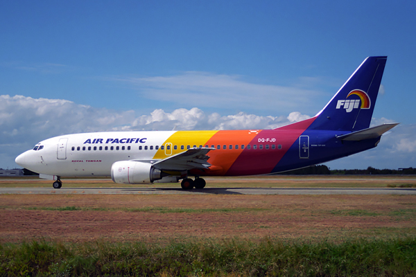 AIR PACIFIC BOEING 737 300 BNE RF 1033 25.jpg