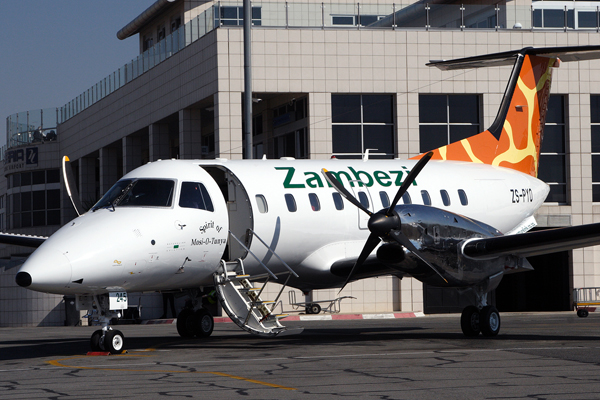 ZAMBEZI EMBRAER 120 HLA RF IMG_8322.jpg