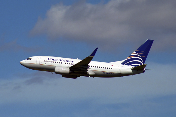 COPA AIRLINES BOEING 737 700 GRU RF 1726 19.jpg