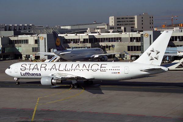 LUFTHANSA BOEING 767 300 FRA RF 1762 12.jpg