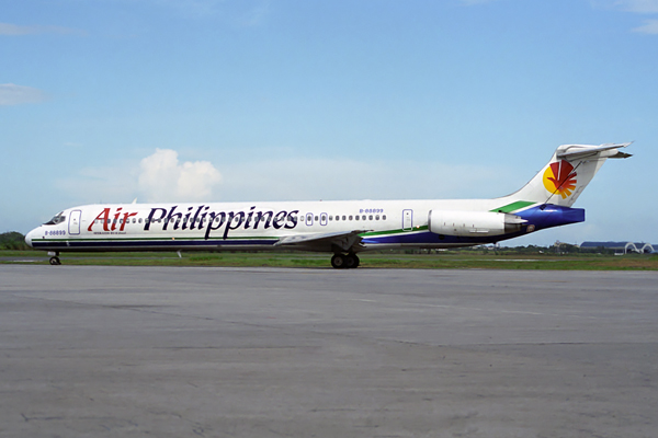 AIR PHILIPPINES MD80 MNL RF 1461 14.jpg
