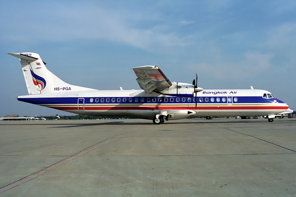 BANGKOK AIR ATR72 BKK RF 858 7.jpg