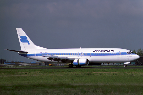 ICELANDAIR BOEING 737 400 AMS RF 731 5.jpg