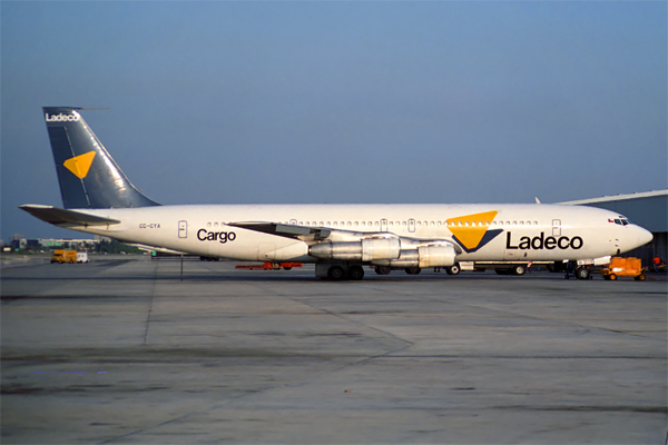 LADECO CARGO BOEING 707F MIA RF 529 7.jpg