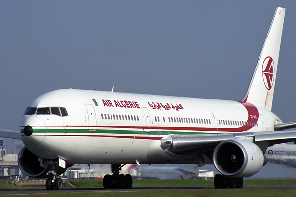 AIR ALGERIE BOEING 767 300 CDG RF 1593 21.jpg