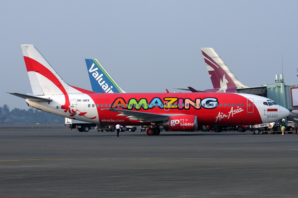 AIR ASIA BOEING 737 300 CGK RF IMG_1865.jpg