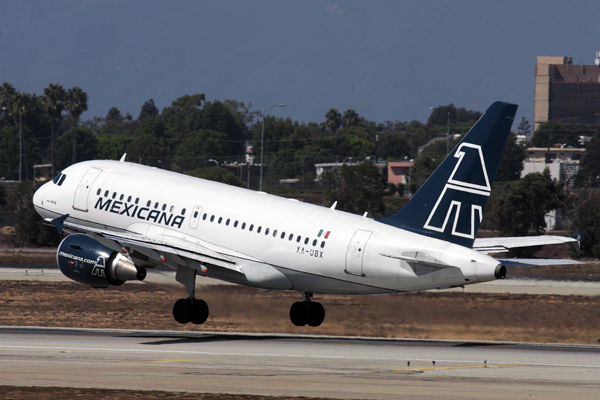 MEXICANA AIRBUS A318 LAX RF IMG_4438.jpg
