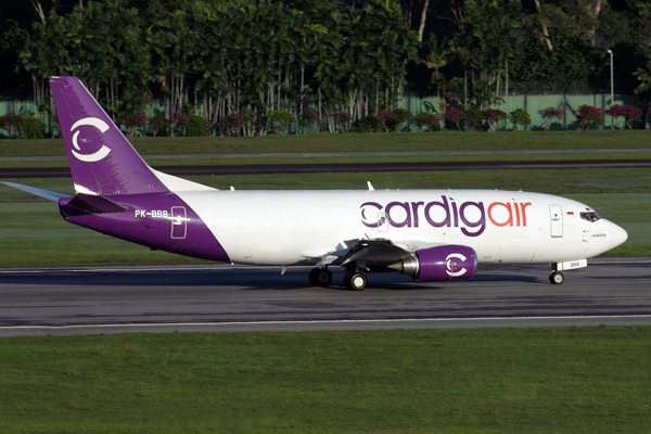 CARDIG AIR BOEING 737 300F SIN RF IMG_4911.jpg