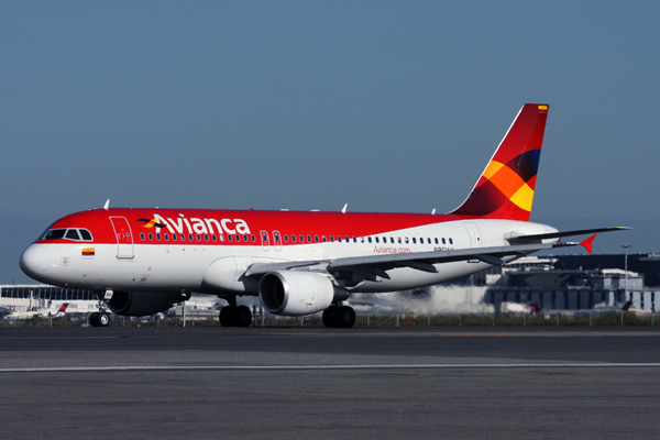 AVIANCA AIRBUS A320 JFK RF IMG_3961.jpg