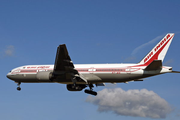 AIR INDIA BOEING 777 200 LHR RF IMG_2059.jpg