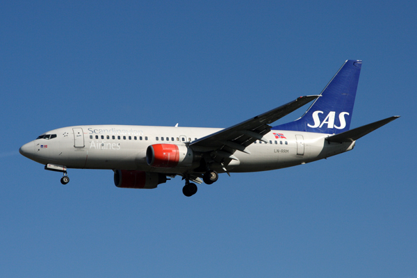 SAS BOEING 737 700 LHR RF IMG_2050.jpg