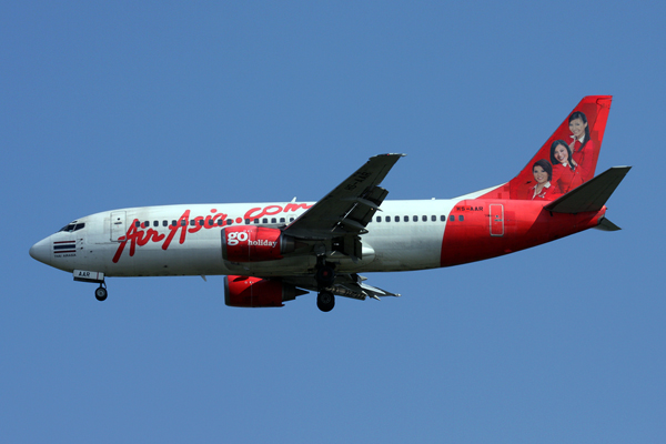 AIR ASIA BOEING 737 300 BKK RF IMG_0577.jpg