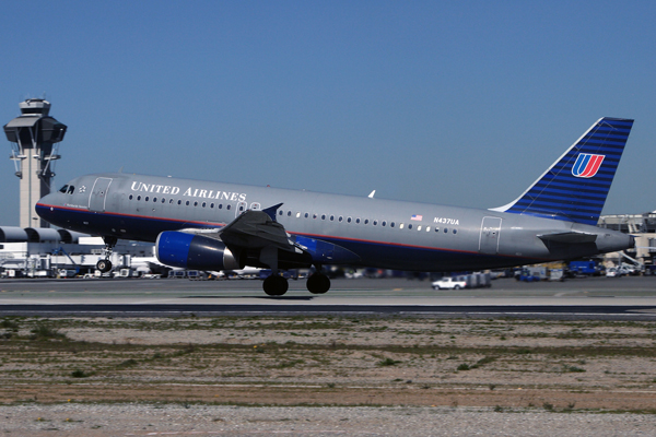 UNITED AIRBUS A320 LAX RF IMG_3235.jpg