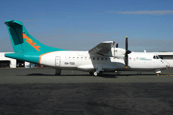 TOLL ATR42 BNE RF IMG_3876.jpg