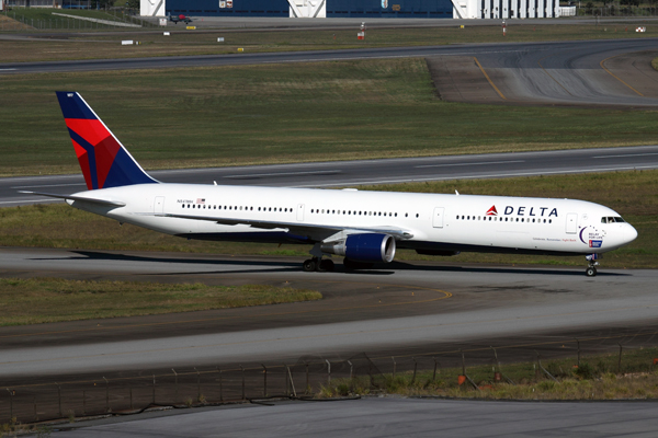 DELTA BOEING 767 400 GRU RF IMG_4457.jpg