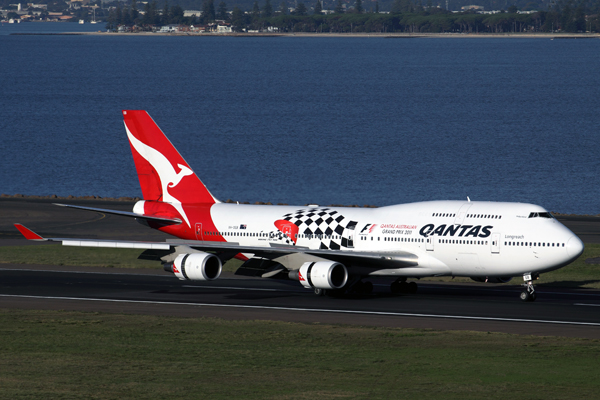 QANTAS BOEING 747 400 SYD RF IMG_9795.jpg