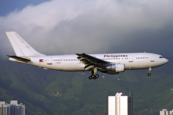 PHILIPPINES AIRBUS A300 HKG RF 969 16.jpg
