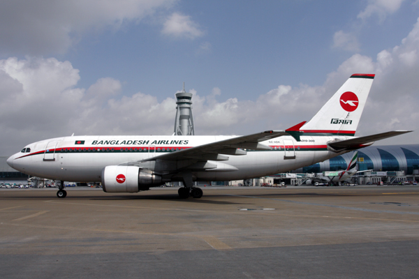 BIMAN BANGLADESH AIRLINES AIRBUS A310 300 DXB RF IMG_2685.jpg