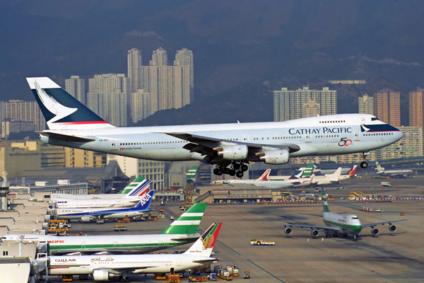 CATHAY PACIFIC BOEING 747 200 HKG RF 1099 26.jpg