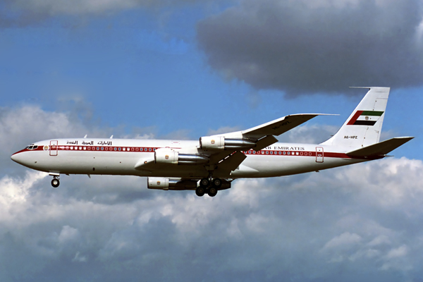 UNITED ARAB EMIRATES BOEING 707 LHR RF 459 13.jpg