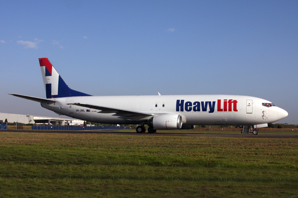 HEAVYLIFT BOEING 737 400 BNE RF IMG_5817.jpg