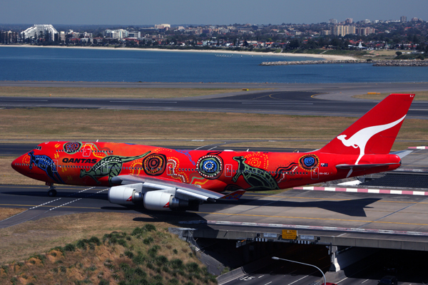 QANTAS BOEING 747 400 SYD RF IMG_5970.jpg