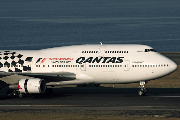 QANTAS BOEING 747 400 SYD RF IMG_1117.jpg