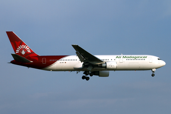 AIR MADAGASCAR BOEING 767 300 BKK RF IMG_2295.jpg