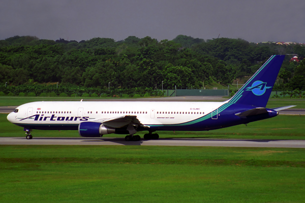 AIRTOURS BOEING 767 300 SIN RF 871 20.jpg