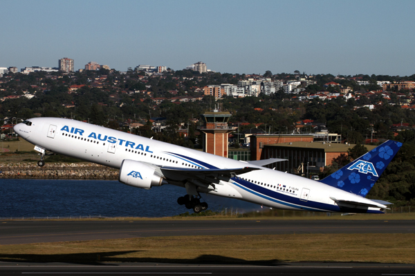 AIR AUSTRAL BOEING 777 200LR SYD RF IMG_3336.jpg