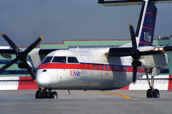 USAIR EXPRESS DASH 8 100 JFK RF 914 22.jpg