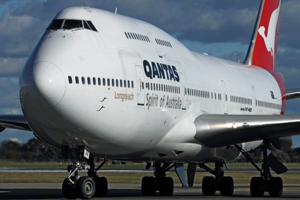 QANTAS BOEING 747 400 SYD RF IMG_3898.jpg