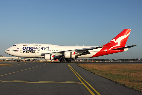 QANTAS BOEING 747 400ER BNE RF IMG_7173.jpg