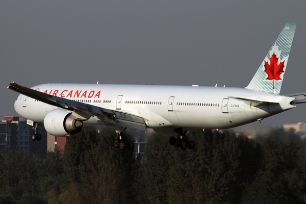 AIR CANADA BOEING 777 300ER BJS RF IMG_6967.jpg