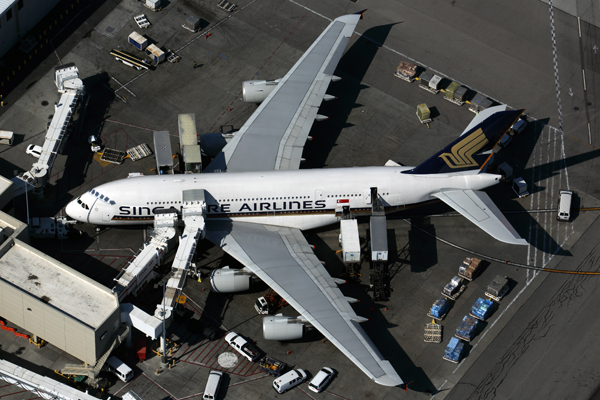 SINGAPORE AIRLINES AIRBUS A380 LAX RF 5K5A0693.jpg
