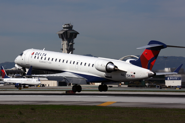 DELTA CONNECTION CANADAIR CRJ900 LAX RF 5K5A0231.jpg