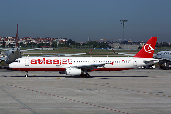 ATLAS JET AIRBUS A321 IST RF 5K5A0983.jpg