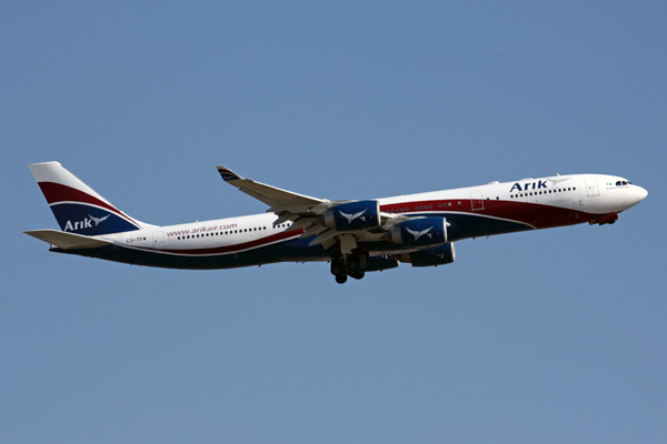 ARIK AIR AIRBUS A340 500 JNB RF 5K5A3138.jpg