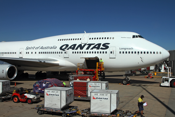 QANTAS BOEING 747 400 BNE RF IMG_0133.jpg