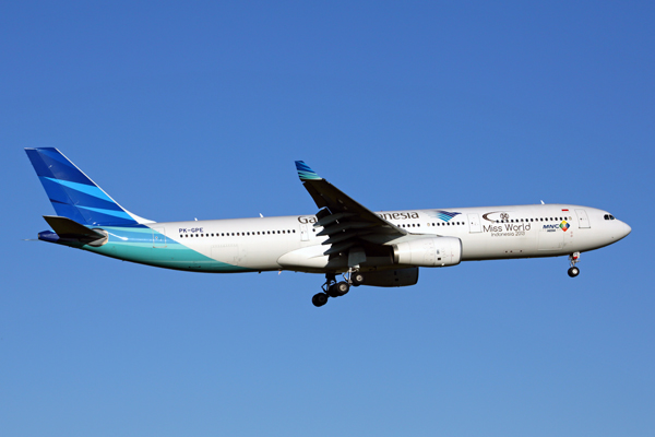 GARUDA INDONESIA AIRBUS A330 300 MEL RF 5K5A6498.jpg