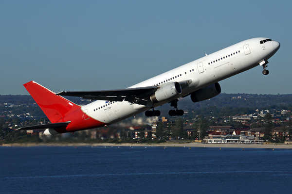 QANTAS BOEING 767 300 SYD RF 5K5A7314.jpg