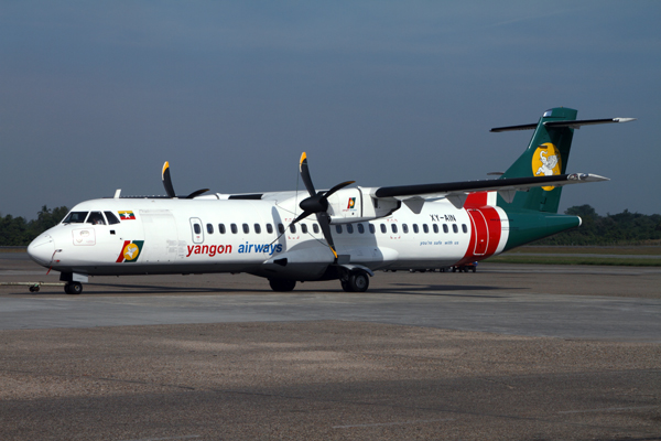 YANGON AIRWAYS ATR72 RGN RF IMG_0858.jpg