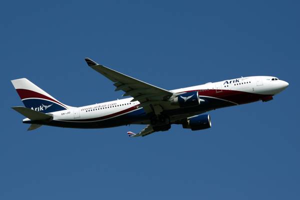 ARIK AIR AIRBUS A330 200 JNB RF 5K5A0003.jpg