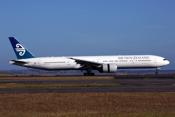 AIR NEW ZEALAND BOEING 777 300ER AKL RF 5K5A9981.jpg