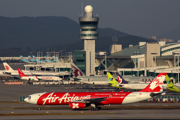 AIR ASIA X THAILAND AIRBUS A330 300 ICN RF 5K5A0172.jpg