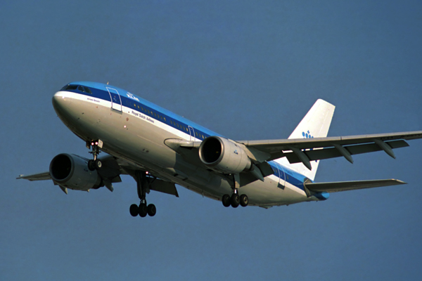 KLM AIRBUS A310 200 ATH RF 316 4.jpg